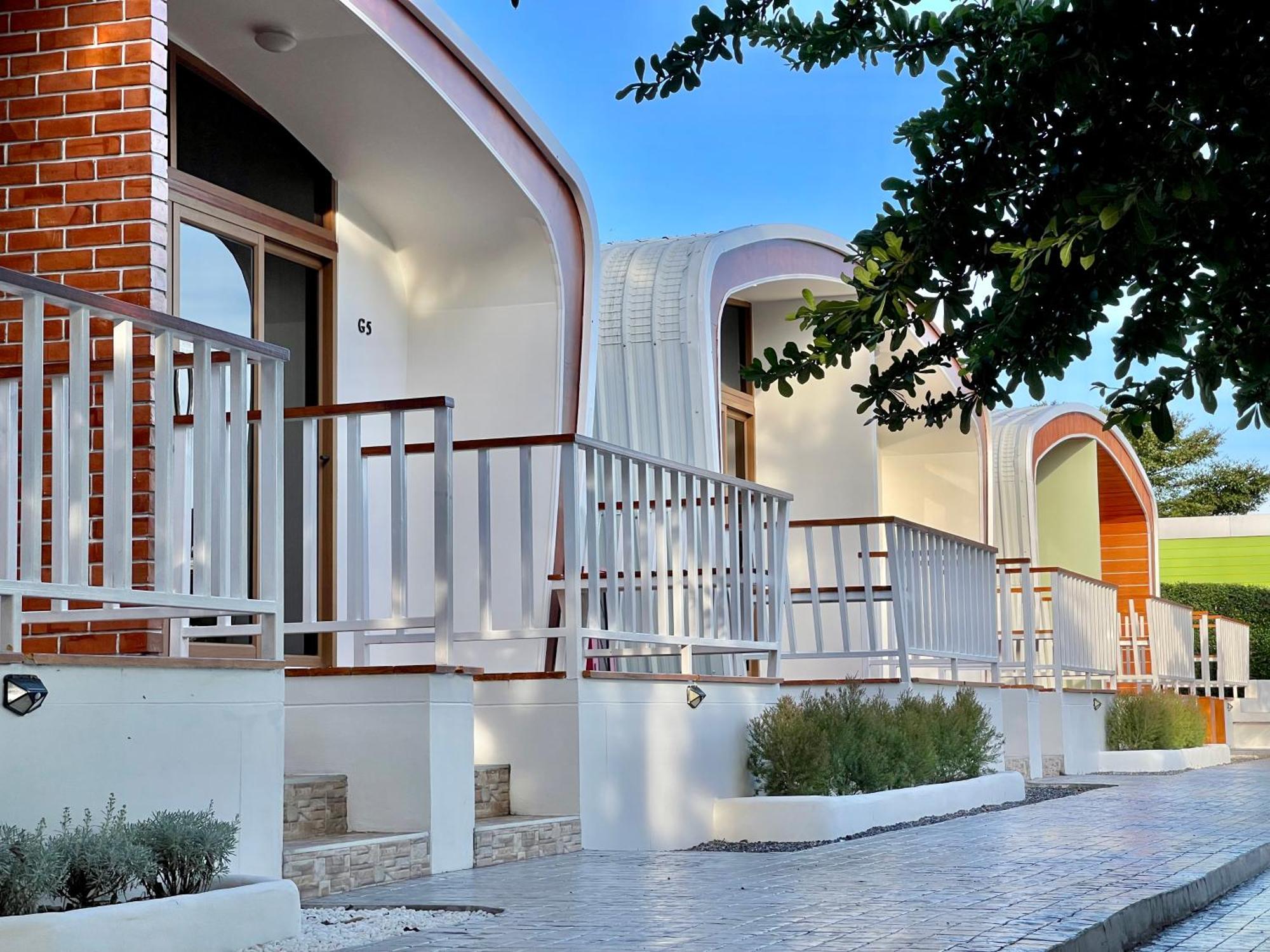 สต็อกโฮม เขาใหญ่  Hotell Pak Chong Exteriör bild